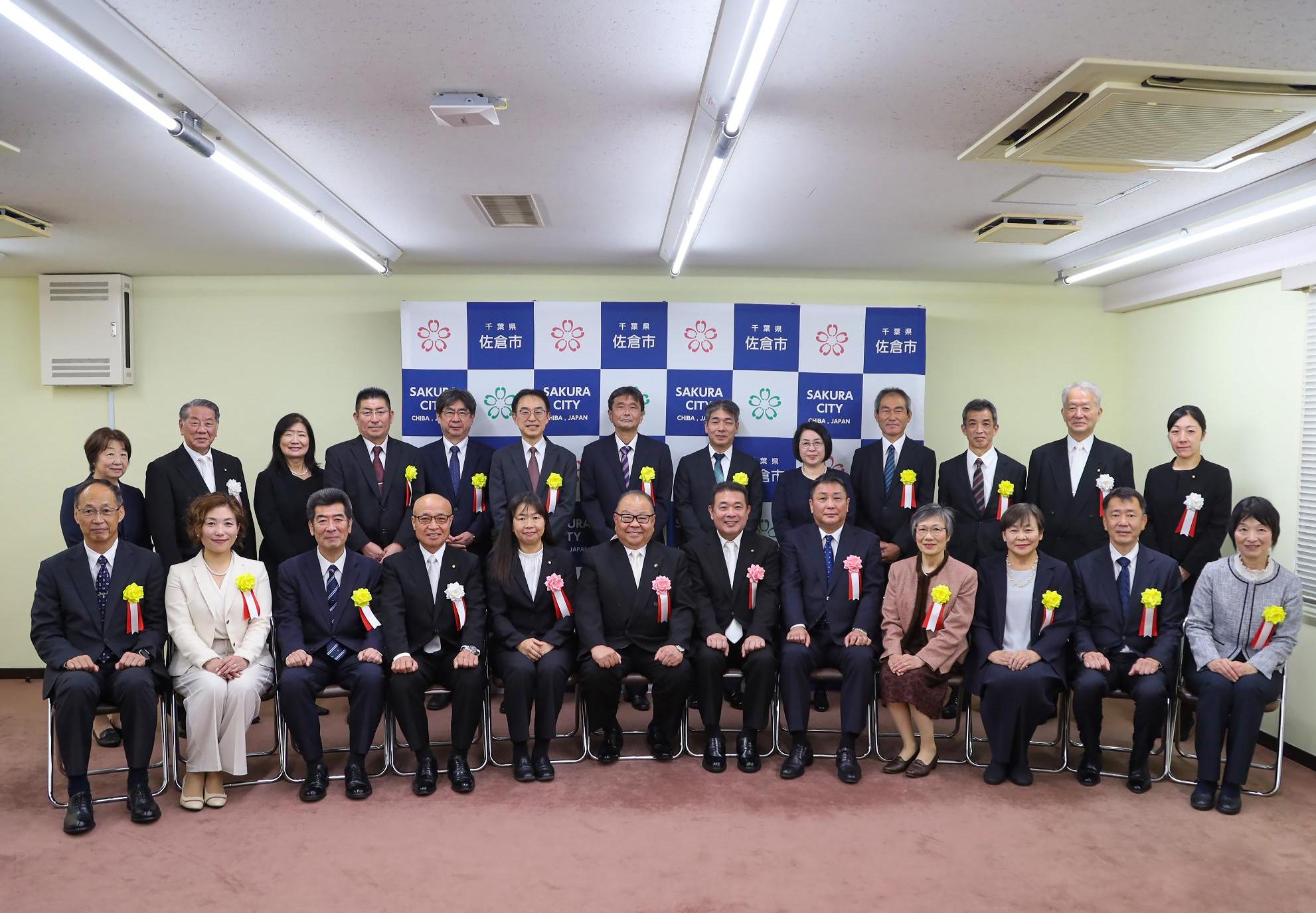 令和7年度佐倉市教育功労者表彰式集合写真