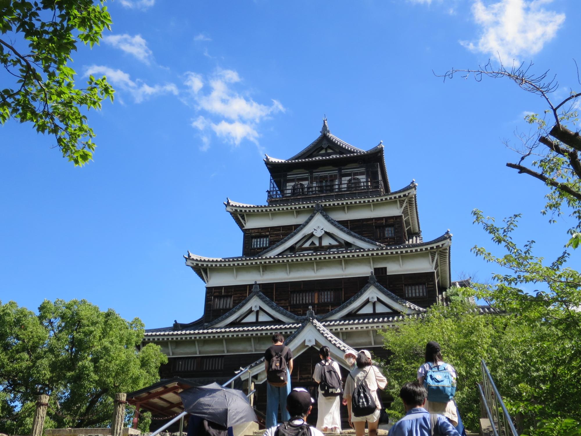 広島城を見学