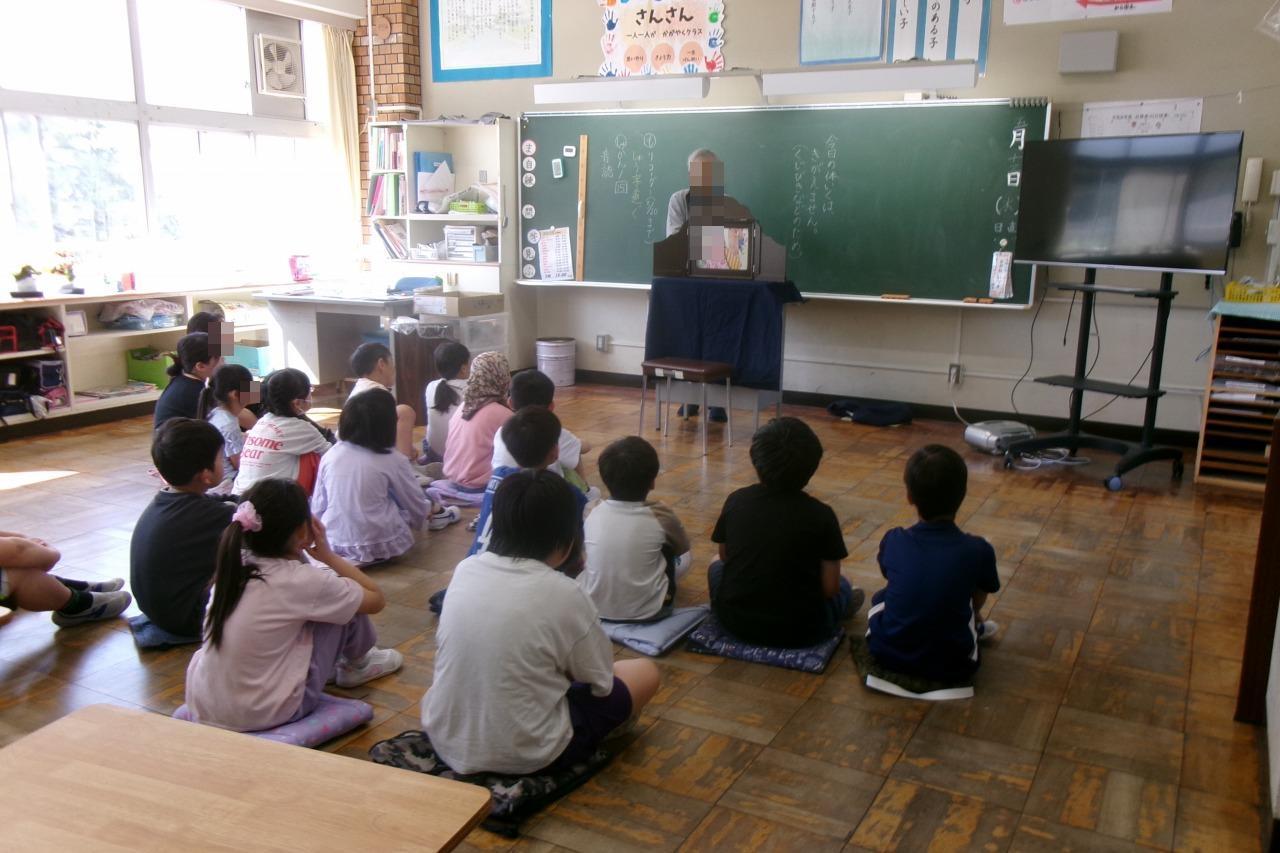 R8yomikikase1-2